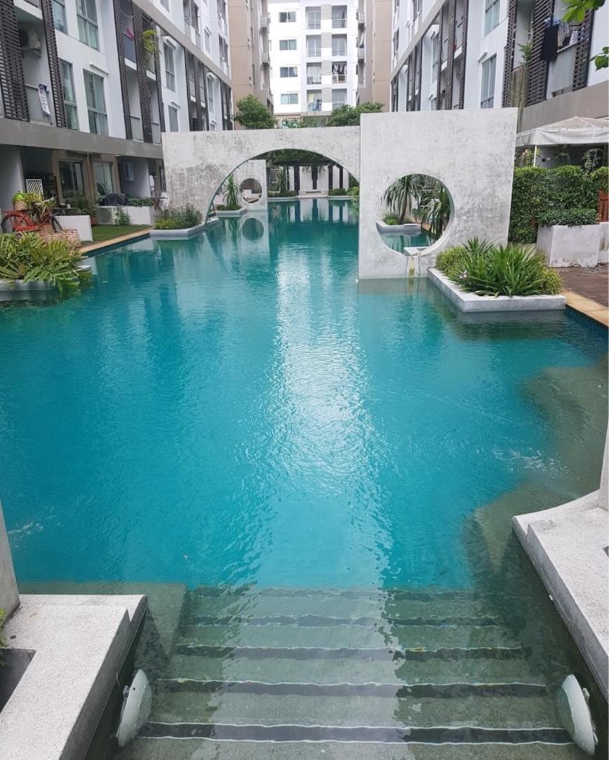 Luxury Condominium Sukhumvit 77 Бангкок Екстер'єр фото